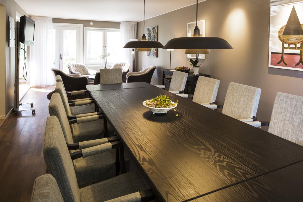 Djuroenaeset Hotell & Konferens Djurhamn エクステリア 写真