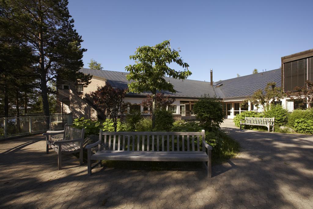 Djuroenaeset Hotell & Konferens Djurhamn エクステリア 写真