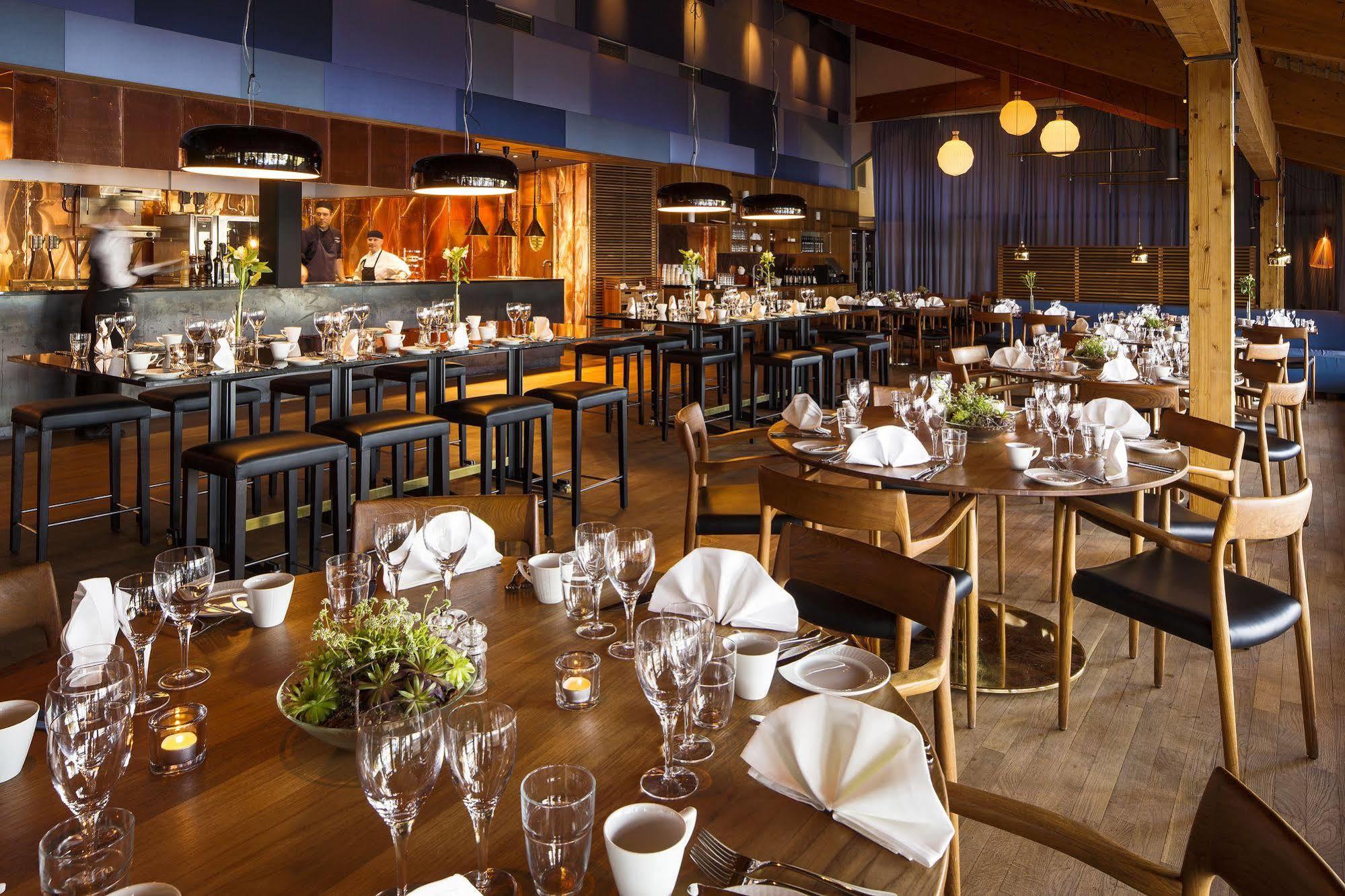 Djuroenaeset Hotell & Konferens Djurhamn エクステリア 写真