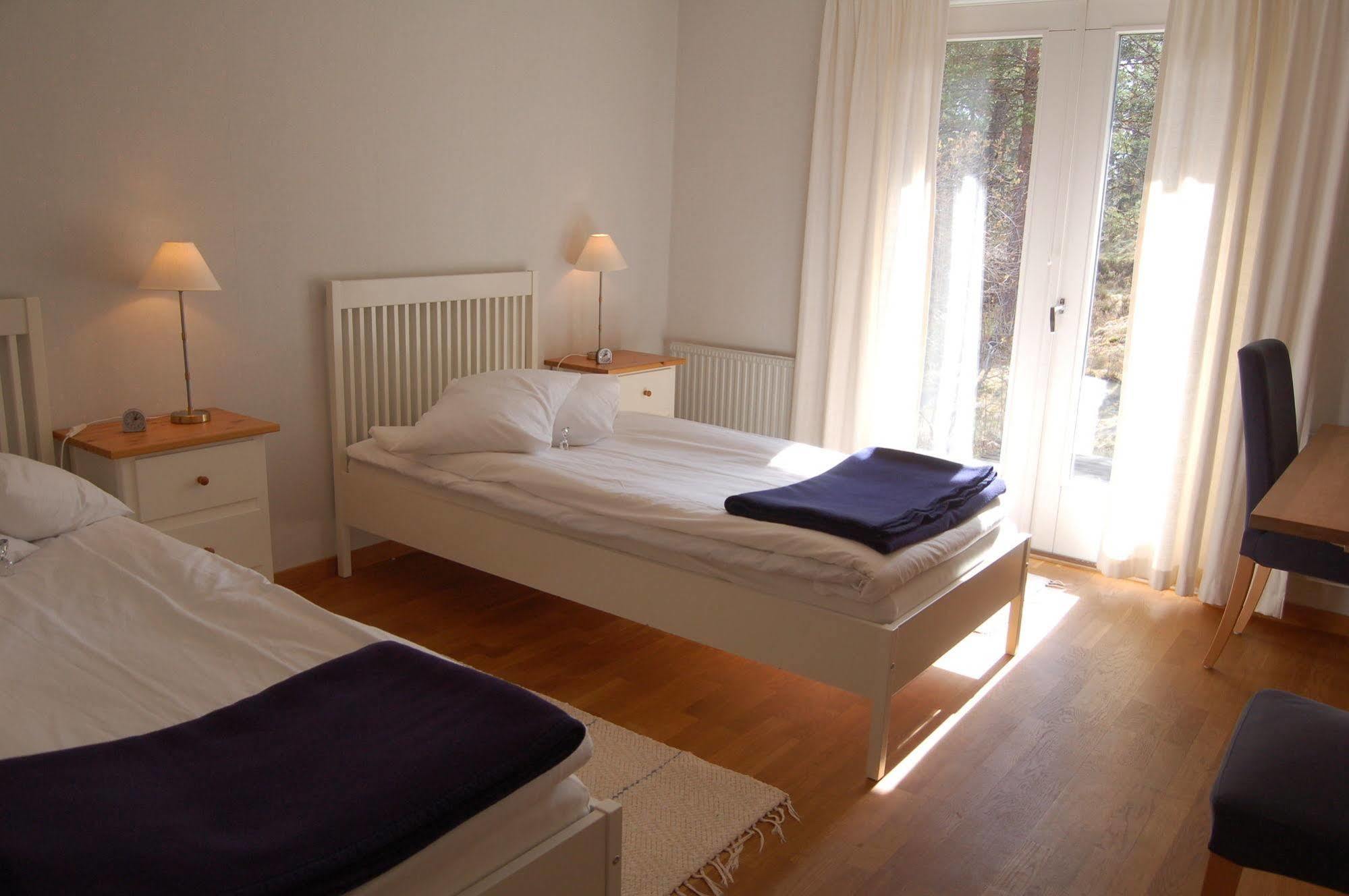 Djuroenaeset Hotell & Konferens Djurhamn エクステリア 写真