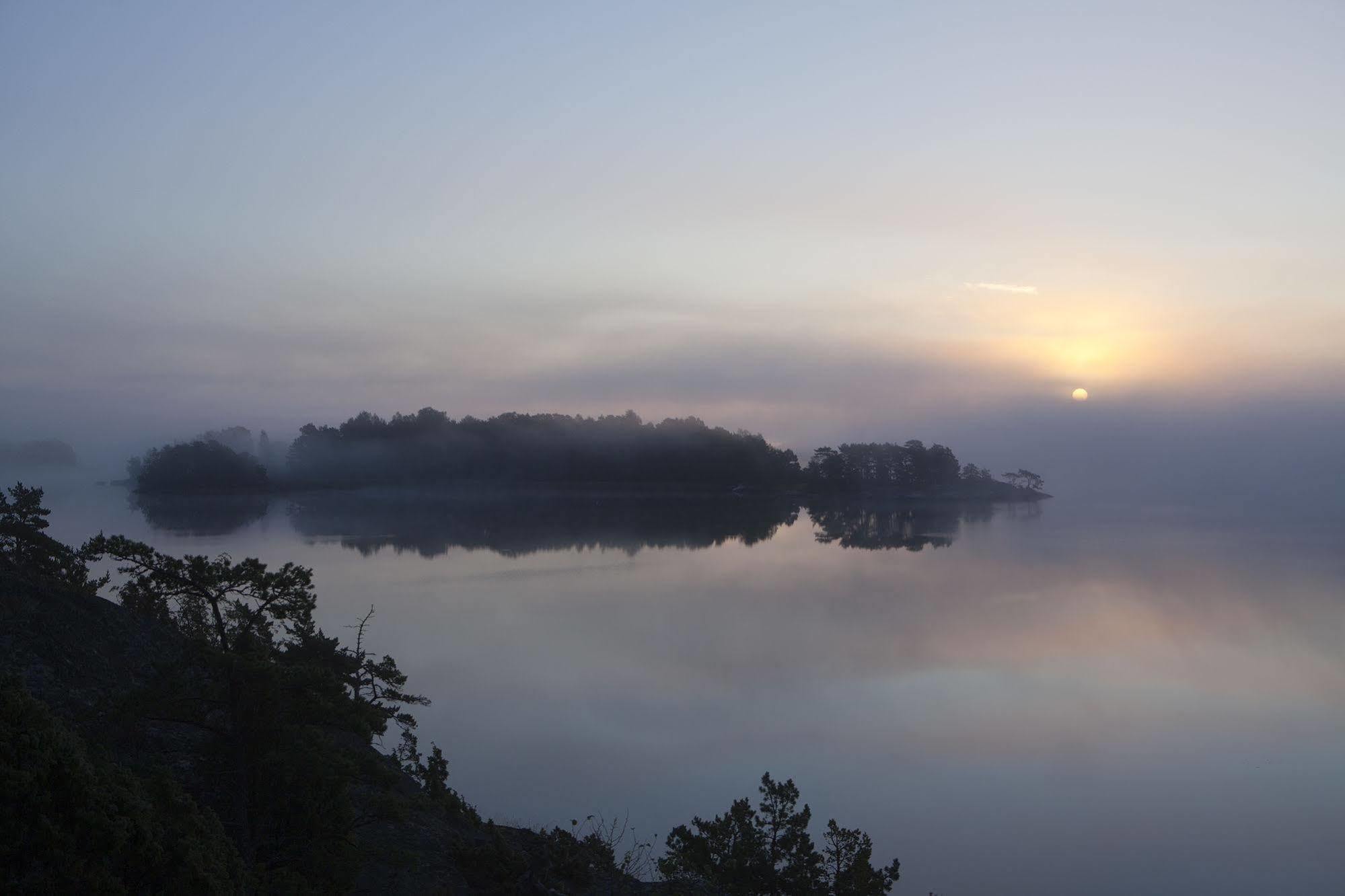 Djuroenaeset Hotell & Konferens Djurhamn エクステリア 写真
