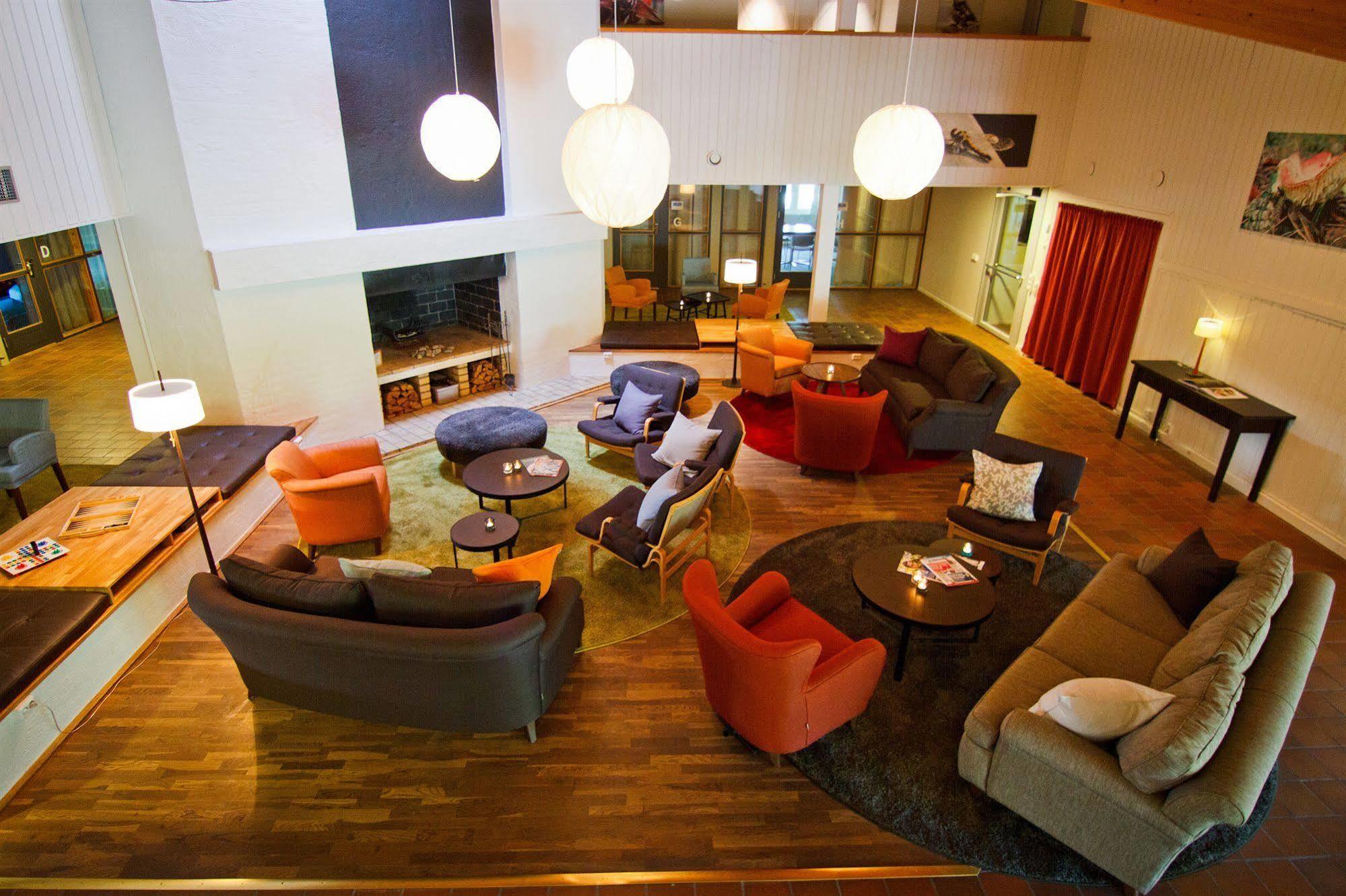 Djuroenaeset Hotell & Konferens Djurhamn エクステリア 写真